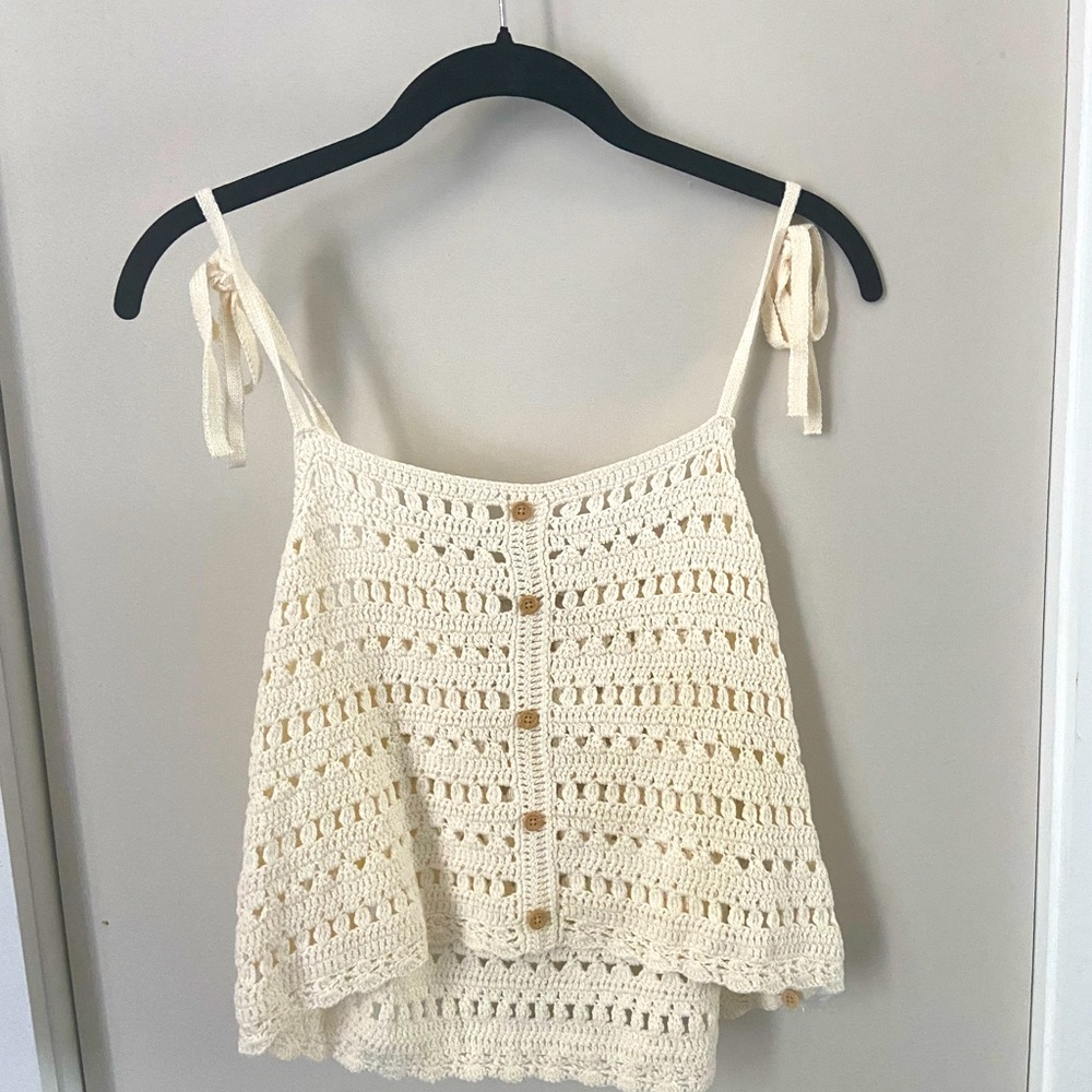 NWT AE Cropped Crocheted Tank